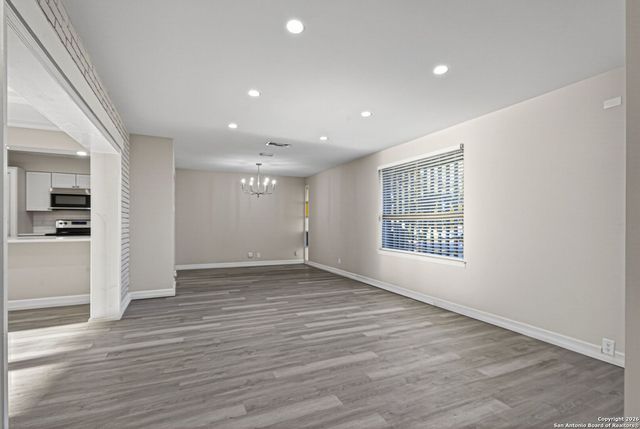 1013 North Blvd, Universal City, TX 78148