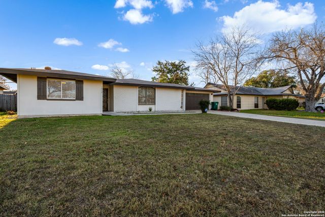 1013 North Blvd, Universal City, TX 78148