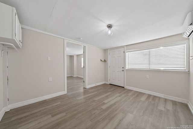 1013 North Blvd, Universal City, TX 78148