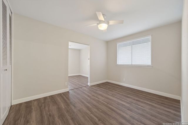 1013 North Blvd, Universal City, TX 78148