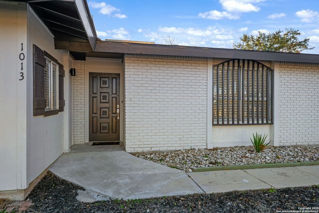 1013 North Blvd, Universal City, TX 78148