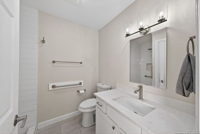 1013 North Blvd, Universal City, TX 78148