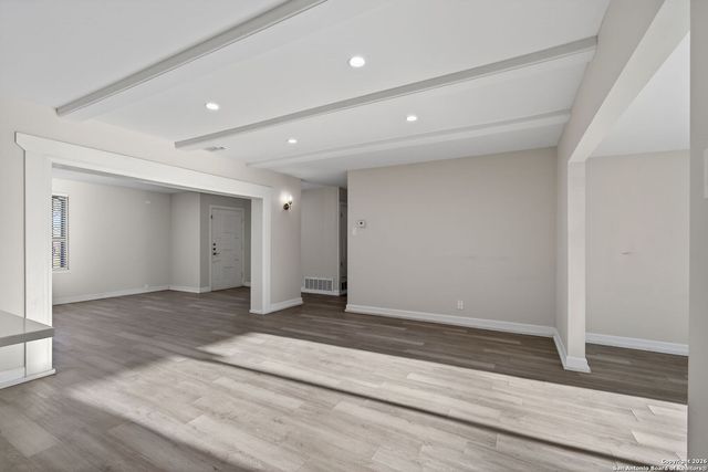 1013 North Blvd, Universal City, TX 78148