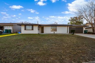 1013 North Blvd, Universal City, TX 78148