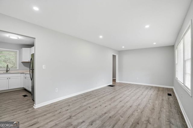 467 Park Valley Drive NW, Atlanta, GA 30318