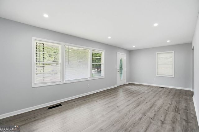 467 Park Valley Drive NW, Atlanta, GA 30318