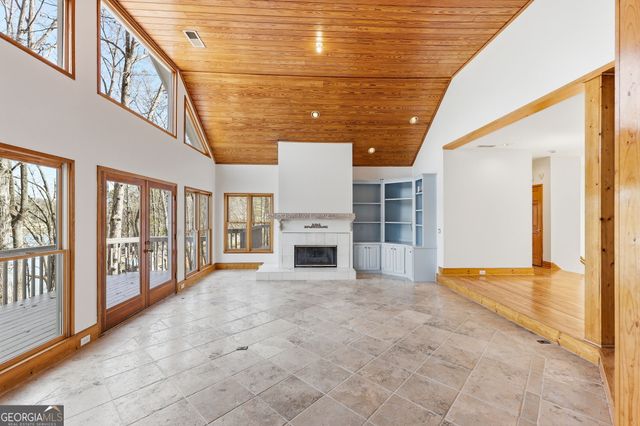 3120 Lake Ranch Circle, Gainesville, GA 30506