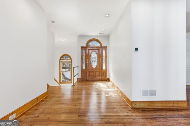 3120 Lake Ranch Circle, Gainesville, GA 30506