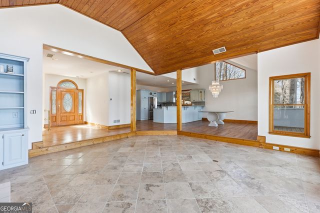 3120 Lake Ranch Circle, Gainesville, GA 30506