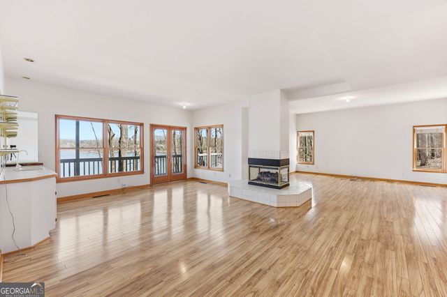 3120 Lake Ranch Circle, Gainesville, GA 30506