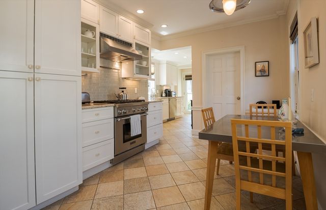 11 Williams St 1, Salem, MA 01970