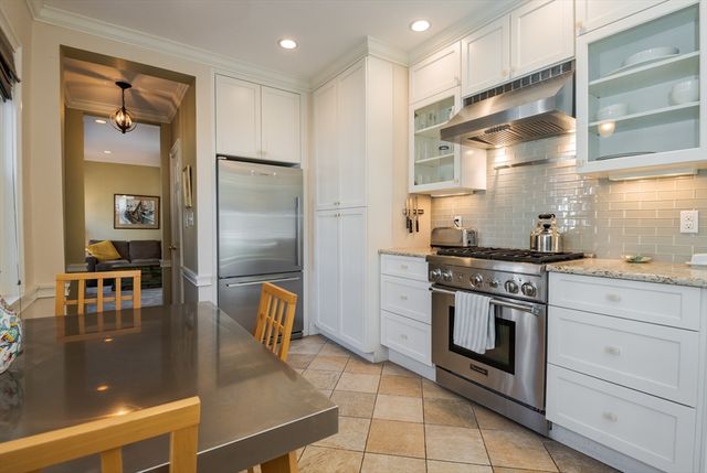 11 Williams St 1, Salem, MA 01970