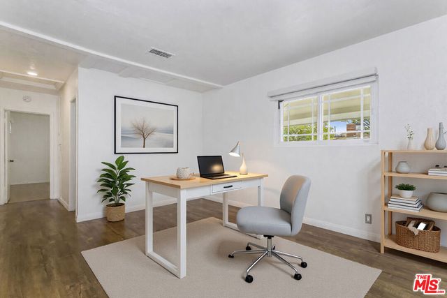 10741 Stagg Street, Sun Valley, CA 91352
