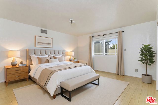10741 Stagg Street, Sun Valley, CA 91352
