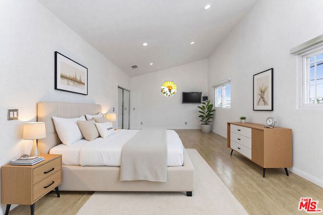 10741 Stagg Street, Sun Valley, CA 91352