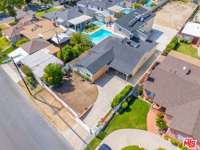 10741 Stagg Street, Sun Valley, CA 91352