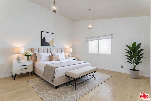 10741 Stagg Street, Sun Valley, CA 91352