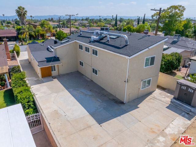 10741 Stagg Street, Sun Valley, CA 91352