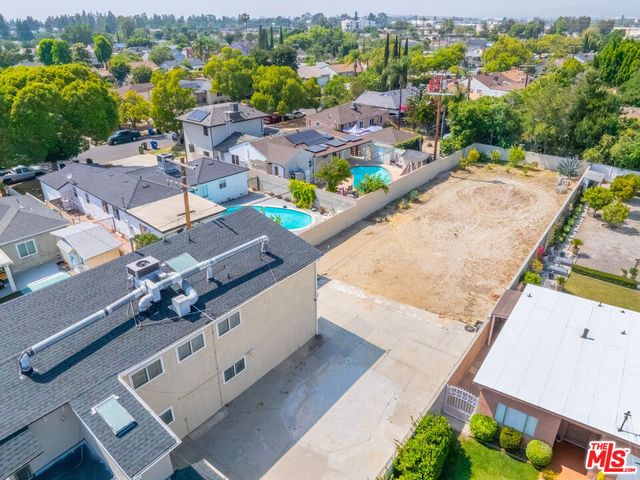 10741 Stagg Street, Sun Valley, CA 91352