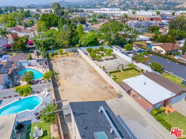 10741 Stagg Street, Sun Valley, CA 91352