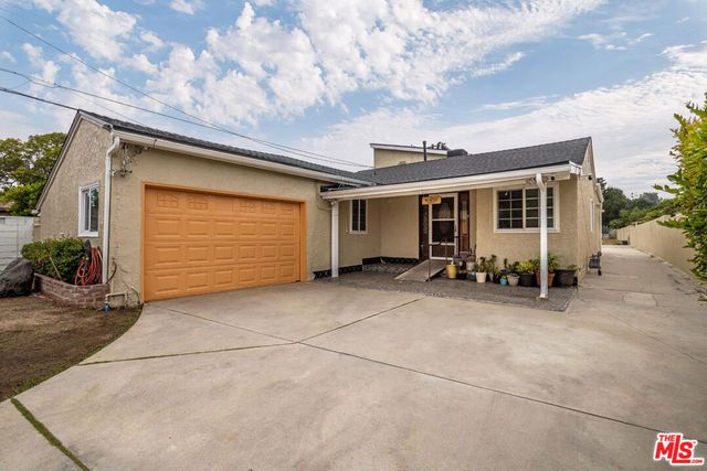 10741 Stagg Street, Sun Valley, CA 91352