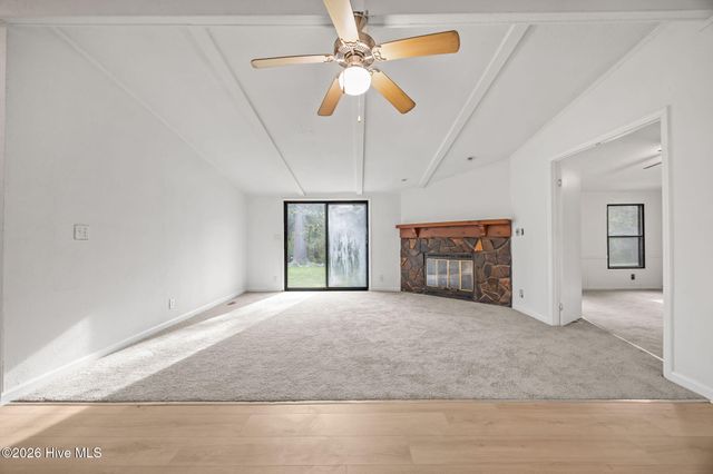 2211 Beechnut Drive, Kinston, NC 28504