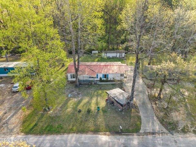 2211 Beechnut Drive, Kinston, NC 28504