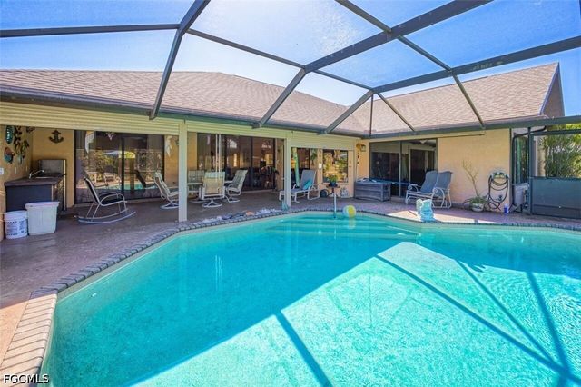 20612 Charing Cross CIR, Estero, FL 33928