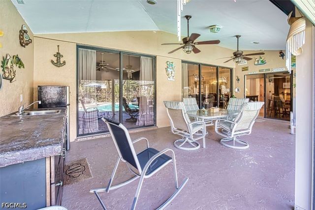 20612 Charing Cross CIR, Estero, FL 33928
