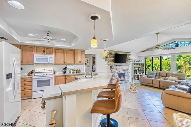20612 Charing Cross CIR, Estero, FL 33928