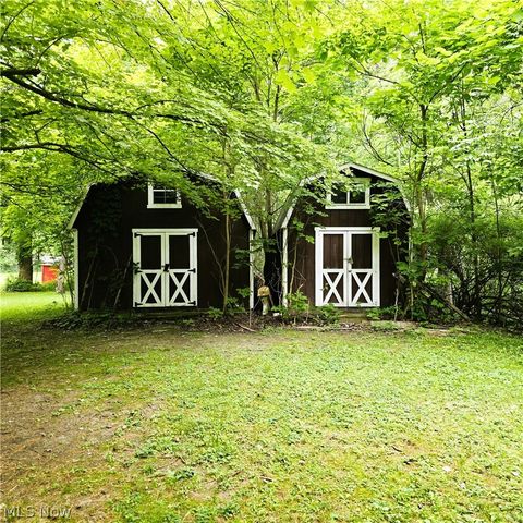 6852 Eastland Road, Middleburg Heights, OH 44130