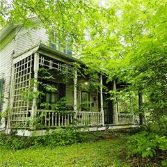 6852 Eastland Road, Middleburg Heights, OH 44130
