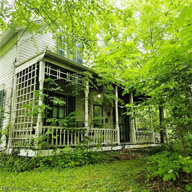 6852 Eastland Road, Middleburg Heights, OH 44130