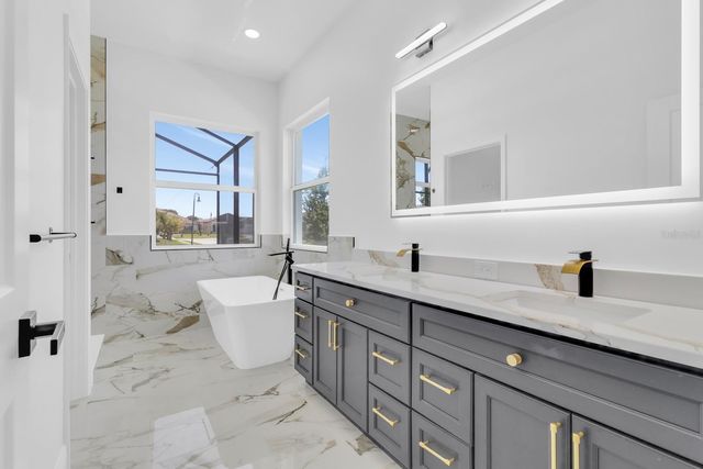 376 VILLA SORRENTO CIRCLE, Haines City, FL 33844