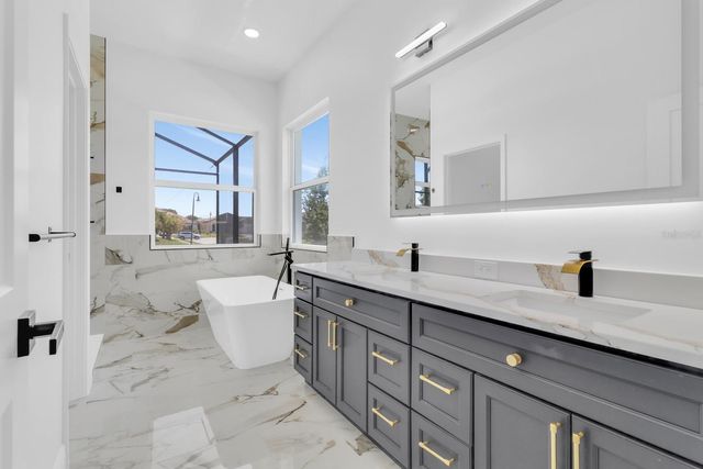 376 VILLA SORRENTO CIRCLE, Haines City, FL 33844
