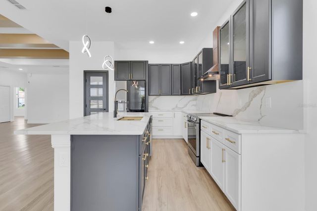 376 VILLA SORRENTO CIRCLE, Haines City, FL 33844