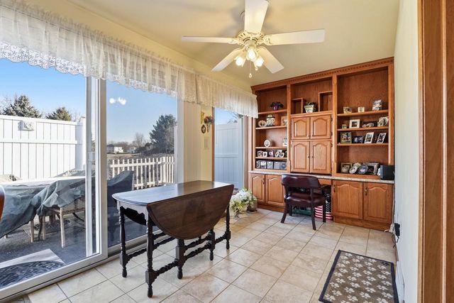 111 Elizabeth Court, Deerfield, WI 53531