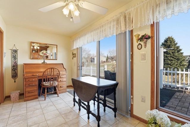 111 Elizabeth Court, Deerfield, WI 53531