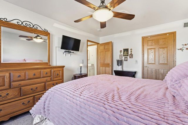 111 Elizabeth Court, Deerfield, WI 53531