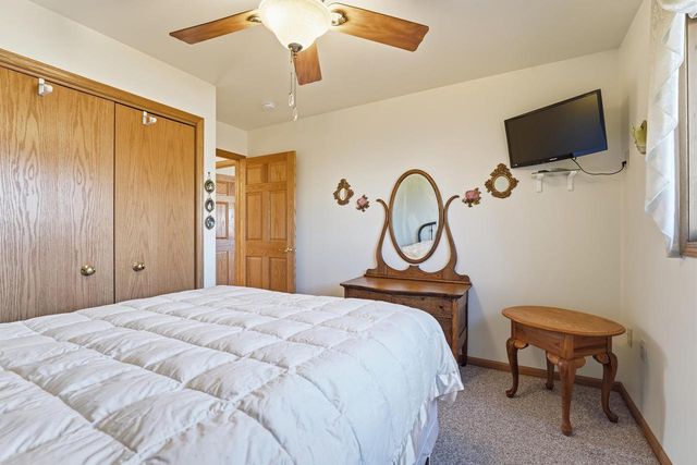 111 Elizabeth Court, Deerfield, WI 53531