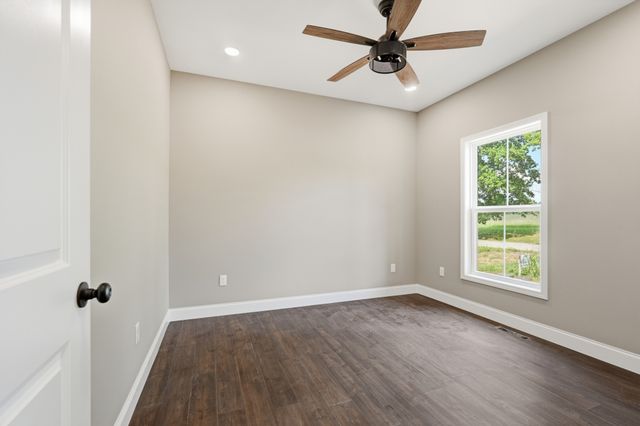 129 Oakley Estates Rd, Allons, TN 38541