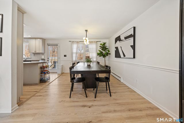 141 Old Coach Highway, Hamden, CT 06514