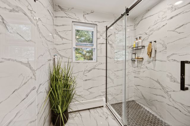 141 Old Coach Highway, Hamden, CT 06514