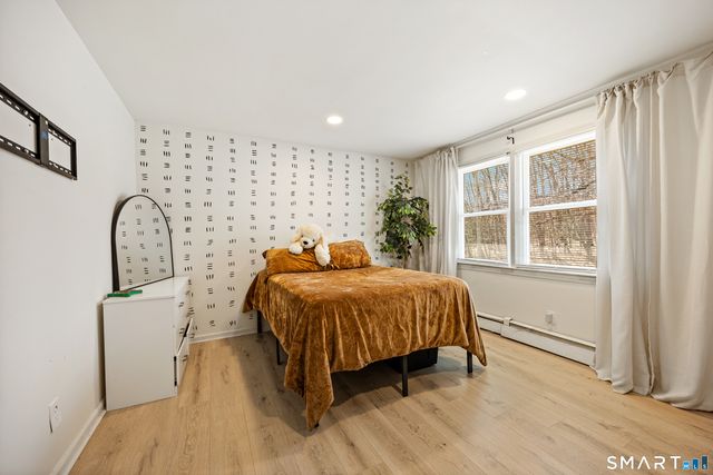 141 Old Coach Highway, Hamden, CT 06514