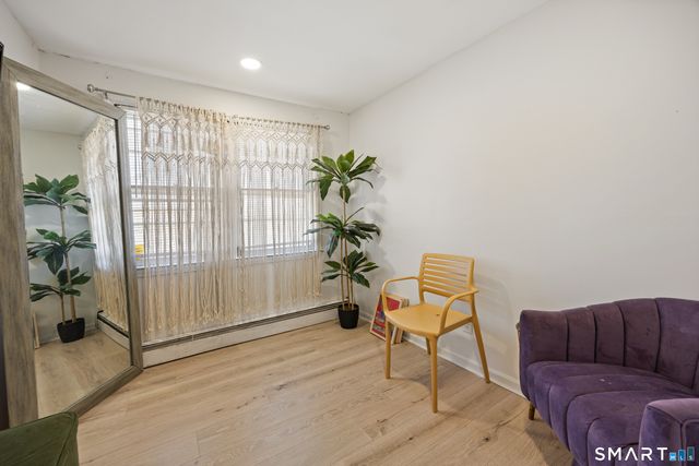 141 Old Coach Highway, Hamden, CT 06514