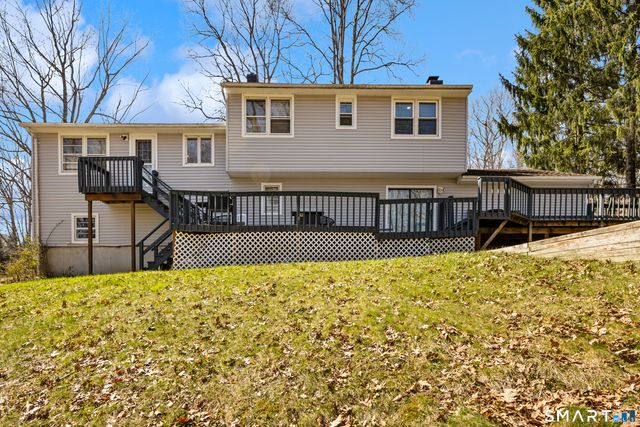 141 Old Coach Highway, Hamden, CT 06514