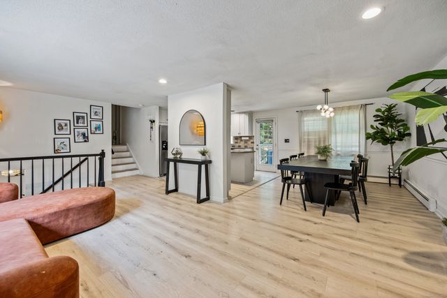 141 Old Coach Highway, Hamden, CT 06514