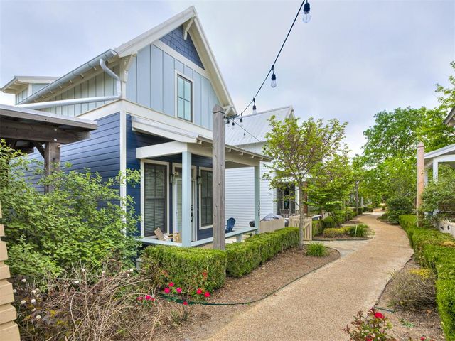 33 Boardwalk Avenue C, Carlton Landing, OK 74432