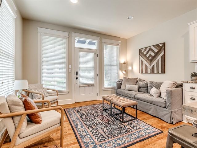 33 Boardwalk Avenue C, Carlton Landing, OK 74432