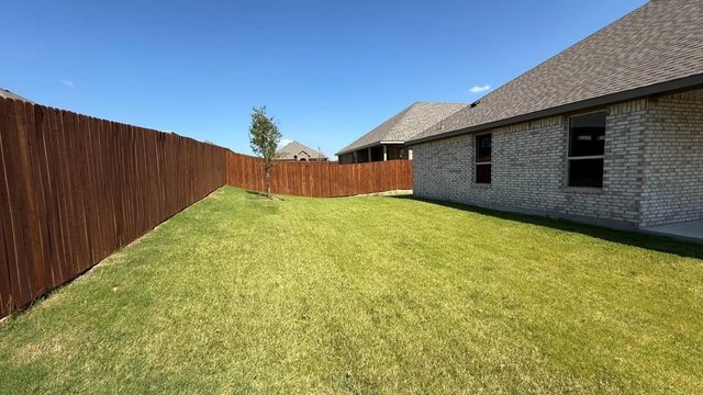 1960 PREAKNESS Drive, Granbury, TX 76049